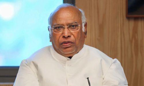 പ്രധാനമന്ത്രിയുടെ ജോലി നുണ പറയല്‍ മാത്രം'; മോദിക്കെതിരെ വിമർശനവുമായി ഖാർഗെ