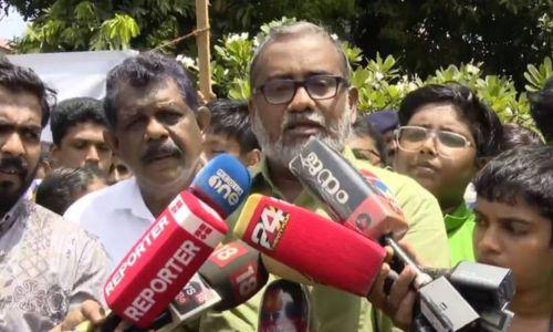 ഭാരതമാതാവിന്റെ ചിത്രത്തെ ചൊല്ലി വിവാദം; രാജ്ഭവനിലെ പരിസ്ഥിതി ദിനാഘോഷം ബഹിഷ്കരിച്ച് കൃഷിമന്ത്രി ഭാരതമാതാവിന്റെ ചിത്രത്തെ ചൊല്ലി വിവാദം; രാജ്ഭവനിലെ പരിസ്ഥിതി ദിനാഘോഷം ബഹിഷ്കരിച്ച് കൃഷിമന്ത്രി