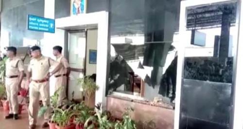 കർണാടകയിൽ ഹൂബ്ലി റെയിൽവേ സ്റ്റേഷനിൽ സ്ഫോടനം; ഒരാൾക്കു പരിക്കേറ്റു