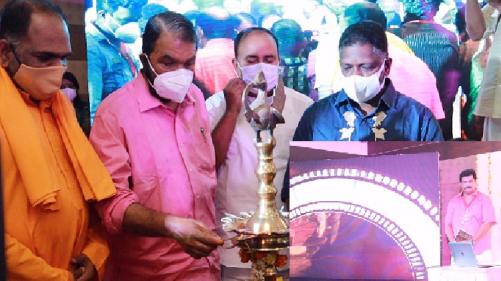 കടമറ്റത്ത് കത്തനാരുടെ കഥ ത്രീഡി സിനിമയാക്കുന്നു; കത്തനാരായി ബാബു ആന്റണി കടമറ്റത്ത് കത്തനാരുടെ കഥ ത്രീഡി സിനിമയാക്കുന്നു; കത്തനാരായി ബാബു ആന്റണി