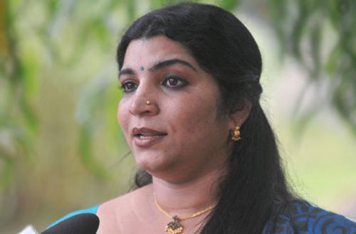 സോളാർ കേസിൽ സരിതയ്ക്ക് അറസ്റ്റ് വാറണ്ട് സോളാർ കേസിൽ സരിതയ്ക്ക് അറസ്റ്റ് വാറണ്ട്