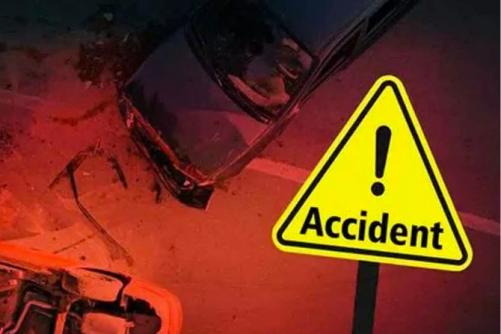 സല്ലാഖ് റോഡിൽ വാഹനാപകടം: രണ്ട് പ്രവാസികൾ മരിച്ചു