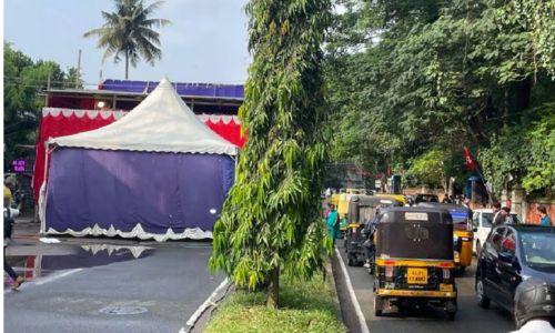 ‘കോടതിയലക്ഷ്യ നടപടി സ്വീകരിക്കും ; പൊതുവഴിയില് CPIM ഏരിയാ സമ്മേളനം നടത്തിയതിനെതിരെ ഹൈക്കോടതി ‘കോടതിയലക്ഷ്യ നടപടി സ്വീകരിക്കും ; പൊതുവഴിയില് CPIM ഏരിയാ സമ്മേളനം നടത്തിയതിനെതിരെ ഹൈക്കോടതി