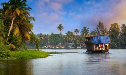മലയാളക്കരയ്ക്ക് ഇന്ന് പിറന്നാൾ ദിനം മലയാളക്കരയ്ക്ക് ഇന്ന് പിറന്നാൾ ദിനം