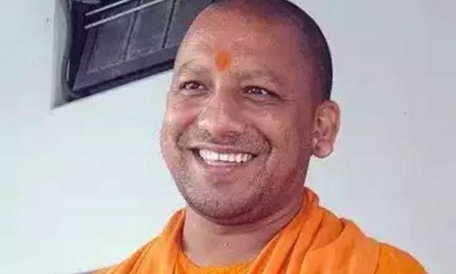 അയോധ്യയ്ക്കു പിന്നാലെ കാശി–മഥുര വിഷയം സജീവമാക്കി യോഗി അയോധ്യയ്ക്കു പിന്നാലെ കാശി–മഥുര വിഷയം സജീവമാക്കി യോഗി