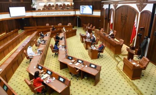 വിദേശികളുടെ സന്ദർശന വിസ വർക്ക് പെർമിറ്റാക്കിമാറ്റുന്നതിന് വിലക്കേർപ്പെടുത്താൻ നീക്കം