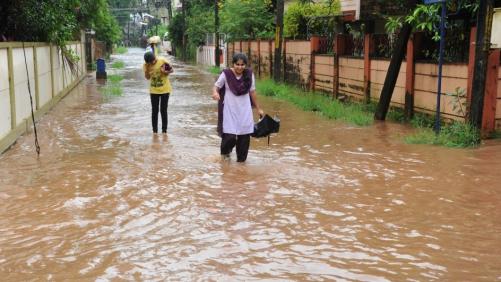 കർ‍ണ്ണാടകയിലും കനത്ത മഴ; മണ്ണിടിച്ചിലിൽ‍ 6 മരണം