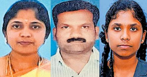 വിവാഹച്ചടങ്ങളില് പങ്കെടുത്ത് മടങ്ങുന്നതിനിടെ വാഹനാപകടം; ഒരു കുടുംബത്തിലെ മൂന്ന് പേര് മരിച്ചു വിവാഹച്ചടങ്ങളില് പങ്കെടുത്ത് മടങ്ങുന്നതിനിടെ വാഹനാപകടം; ഒരു കുടുംബത്തിലെ മൂന്ന് പേര് മരിച്ചു