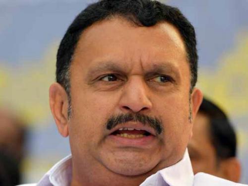 നാളത്തെ രാഹുൽ ഗാന്ധിയുടെ പരിപാടിയിൽ പങ്കെടുക്കില്ലെന്ന് കെ മുരളീധരൻ നാളത്തെ രാഹുൽ ഗാന്ധിയുടെ പരിപാടിയിൽ പങ്കെടുക്കില്ലെന്ന് കെ മുരളീധരൻ
