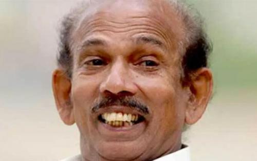 മാമുക്കോയയ്ക്ക് അന്ത്യാഞ്ജലിയര്പ്പിച്ച് സിനിമാ മേഖല; അന്ത്യവിശ്രമം കണ്ണംപറമ്പ് ഖബർസ്ഥാനി മാമുക്കോയയ്ക്ക് അന്ത്യാഞ്ജലിയര്പ്പിച്ച് സിനിമാ മേഖല; അന്ത്യവിശ്രമം കണ്ണംപറമ്പ് ഖബർസ്ഥാനി