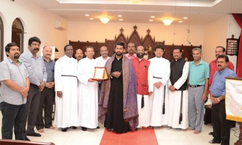 റവ. സാം മാ­ത്യു­വിന്‌ യാ­ത്രയയപ്പ് നൽ‍­കി­