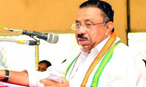 ഇ​ട​ത് സ​ർ​­ക്കാ​ർ കേ​­​ര​ള​ത്തി​ൽ ചോ​­​ര​പ്പു​­​ഴ​യും മ​ദ്യ​പ്പു​­​ഴ​യും ഒ​ഴു​­​ക്കു​­​ന്നവെ­ന്ന് എം.എം ഹസൻ