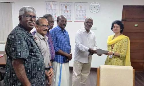 മടങ്ങിയ പ്രവാസികളെയും ‘നോർക്ക കെയറി’ൽ ഉൾപ്പെടുത്തും ; സ്‌പെഷൽ സെക്രട്ടറി