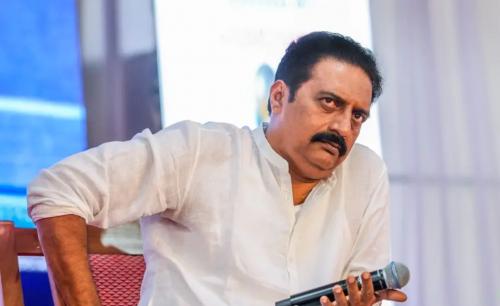 ദേശീയ അവാർഡുകൾ കോംപ്രമൈസ്ഡ്,  കേന്ദ്രസർക്കാർ മമ്മൂക്കയെ അർഹിക്കുന്നില്ല: പ്രകാശ് രാജ്