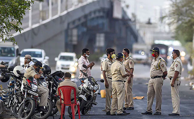 മഹാരാഷ്ട്രയിൽ 227 പൊലീസുകാർക്ക് കൂടി കോവിഡ് സ്ഥിരീകരിച്ചു         