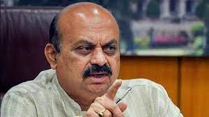 കർണാടകയിലേക്കും തിരിച്ചുമുള്ള യാത്രകൾ ഒഴിവാക്കണമെന്ന അഭ്യർത്ഥനയുമായി കർണാടക സർക്കാർ കർണാടകയിലേക്കും തിരിച്ചുമുള്ള യാത്രകൾ ഒഴിവാക്കണമെന്ന അഭ്യർത്ഥനയുമായി കർണാടക സർക്കാർ