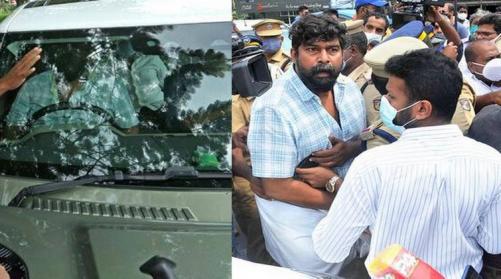 കൊച്ചി റോഡ് ഉപരോധം; ഡിസിസി പ്രസിഡന്റ് ഉൾപ്പെടെ 15 കോൺഗ്രസ് നേതാക്കൾക്കെതിരെ കേസ് കൊച്ചി റോഡ് ഉപരോധം; ഡിസിസി പ്രസിഡന്റ് ഉൾപ്പെടെ 15 കോൺഗ്രസ് നേതാക്കൾക്കെതിരെ കേസ്