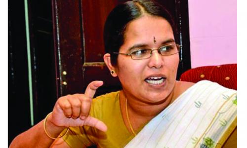ജി­­­ല്ലാ­­­ ആശു­­­പത്രി­­­യിൽ സൗ­­­കര്യങ്ങൾ മെ­­­ച്ചപ്പെ­­­ടു­­­ത്തണം : പി­­­.കെ­­­ ജയലക്ഷ്മി­­