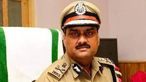 ജ്വല്ലറി ഉടമയെ ഭീഷണിപ്പെടുത്തി സ്വർണം കെെക്കലാക്കി: ഡിജിപി സുദേഷ് കുമാറിനെതിരെ കേസെടുക്കാൻ ശുപാർശ ജ്വല്ലറി ഉടമയെ ഭീഷണിപ്പെടുത്തി സ്വർണം കെെക്കലാക്കി: ഡിജിപി സുദേഷ് കുമാറിനെതിരെ കേസെടുക്കാൻ ശുപാർശ