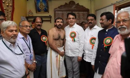 സ്വർണ്ണക്കൊള്ള കേസ്: ബിജെപി നേതാക്കളും ഉണ്ണിക്കൃഷ്ണൻ പോറ്റിയും തമ്മിലുള്ള ചിത്രം പുറത്ത്