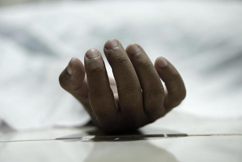 തിരുവനന്തപുരത്ത് യുവാവ് മരിച്ച നിലയിൽ തിരുവനന്തപുരത്ത് യുവാവ് മരിച്ച നിലയിൽ