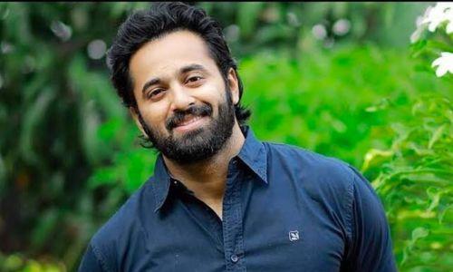 MDMAയുമായി പിടിയിലായ യൂട്യൂബർ റിന്സി മാനേജർ അല്ല, എനിക്ക് മാനേജർ ഇല്ല; ഉണ്ണി മുകുന്ദൻ MDMAയുമായി പിടിയിലായ യൂട്യൂബർ റിന്സി മാനേജർ അല്ല, എനിക്ക് മാനേജർ ഇല്ല; ഉണ്ണി മുകുന്ദൻ