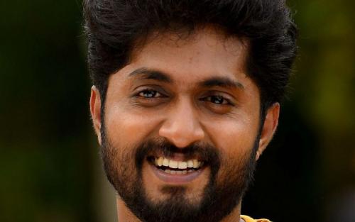 കട്ടപ്പന മാര്ക്കറ്റില് ധ്യാൻ ശ്രീനിവാസന് ചിത്രത്തിന്റെ ഷൂട്ടിംഗ് വ്യാപാരികള് തടഞ്ഞു കട്ടപ്പന മാര്ക്കറ്റില് ധ്യാൻ ശ്രീനിവാസന് ചിത്രത്തിന്റെ ഷൂട്ടിംഗ് വ്യാപാരികള് തടഞ്ഞു