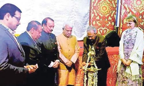 രാ­ഷ്‌ട്രത്തി­ന്റെ­ കാ­ഴ്ചപ്പാട് രൂ­പപ്പെ­ടേ­ണ്ടത് വി­ദ്യാ­ലയങ്ങളി­ൽ : കു­വൈ­ത്ത് ഇന്ത്യൻ സ്ഥാ­നപതി­