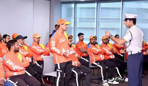 ബഹ്റൈനിൽ ഡെലിവറി ബൈക്ക് ഡ്രൈവർമാർക്കായി ട്രാഫിക് വിഭാഗം ബോധവത്കരണ പരിപാടി സംഘടിപ്പിച്ചു ബഹ്റൈനിൽ ഡെലിവറി ബൈക്ക് ഡ്രൈവർമാർക്കായി ട്രാഫിക് വിഭാഗം ബോധവത്കരണ പരിപാടി സംഘടിപ്പിച്ചു