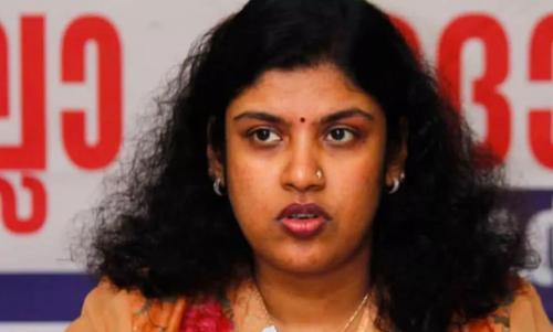 വിവാദം; ചിന്താ ജെറോമിന് ശമ്പള കുടിശിക വൈകും വിവാദം; ചിന്താ ജെറോമിന് ശമ്പള കുടിശിക വൈകും