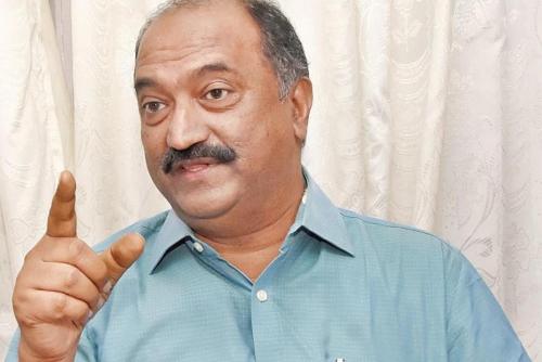 കോവിഡ് പ്രതിസന്ധിയില് കൈത്താങ്ങുമായി സര്ക്കാര്; 5,600 കോടിയുടെ പാക്കേജ് പ്രഖ്യാപിച്ചു കോവിഡ് പ്രതിസന്ധിയില് കൈത്താങ്ങുമായി സര്ക്കാര്; 5,600 കോടിയുടെ പാക്കേജ് പ്രഖ്യാപിച്ചു