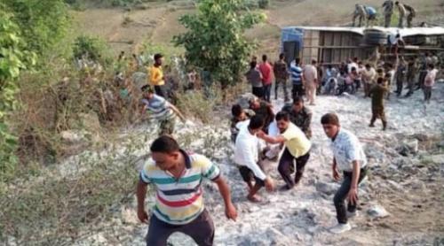 ഝാര്‍ഖണ്ഡില്‍ ബസ് കൊക്കയിലേക്ക് മറിഞ്ഞ് ആറ് പേര്‍ മരിച്ചു