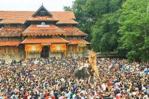 തെക്കേ ഗോപുരനട തുറന്നു; തൃശൂർ പൂരത്തിന് വിളംബരമായി