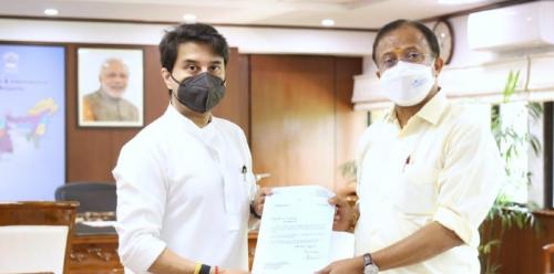 തിരുവനന്തപുരം വിമാനത്താവളത്തില് പുതിയ എയര് ട്രാഫിക് കണ്ട്രോള് ടവര്; നേരിട്ട് ഇടപെട്ട് കേന്ദ്ര വിദേശകാര്യ സഹമന്ത്രി വി.മുരളീധരന് തിരുവനന്തപുരം വിമാനത്താവളത്തില് പുതിയ എയര് ട്രാഫിക് കണ്ട്രോള് ടവര്; നേരിട്ട് ഇടപെട്ട് കേന്ദ്ര വിദേശകാര്യ സഹമന്ത്രി വി.മുരളീധരന്