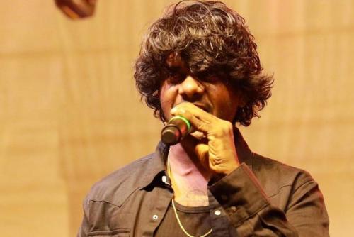 ബലാത്സംഗ കേസ്; കോടതിയെ സമീപിക്കാനൊരുങ്ങി വേടൻ ബലാത്സംഗ കേസ്; കോടതിയെ സമീപിക്കാനൊരുങ്ങി വേടൻ