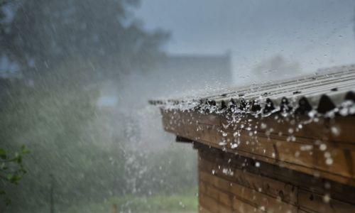 സംസ്ഥാനത്ത് അതിതീവ്ര മഴയ്ക്ക് സാധ്യത; വിവിധ ജില്ലകളിൽ റെഡ് അലർട്ട് സംസ്ഥാനത്ത് അതിതീവ്ര മഴയ്ക്ക് സാധ്യത; വിവിധ ജില്ലകളിൽ റെഡ് അലർട്ട്