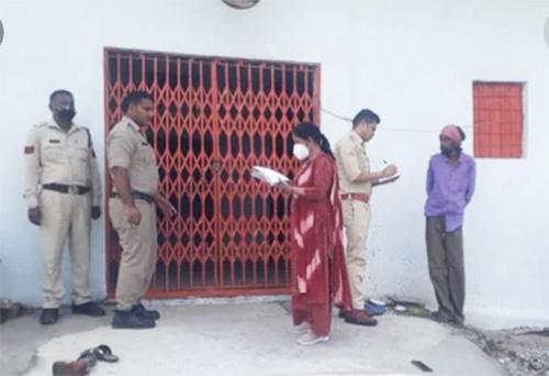 മധ്യപ്രദേശിൽ ക്ഷേത്രത്തിലെ പൂജാരിയെ മർദ്ദിച്ച് കൊലപ്പെടുത്തി മധ്യപ്രദേശിൽ ക്ഷേത്രത്തിലെ പൂജാരിയെ മർദ്ദിച്ച് കൊലപ്പെടുത്തി