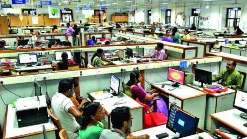 കേരളത്തിൽ പെൻഷൻ പ്രായം 57 ആക്കണമെന്ന് ശുപാർശ  