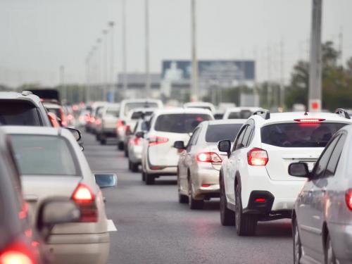 പ്രവാസികളുടെ ഡ്രൈവിംഗ് ലൈസൻസിന് നിയന്ത്രണം: ബഹ്‌റൈൻ പാർലമെന്റ് നിയമഭേദഗതി നിർദ്ദേശം പാസാക്കി