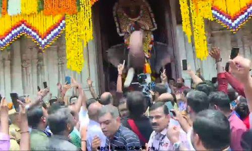 പൂര വിളംബരം നടത്തി നൈതലക്കാവ് ഭഗവതി പൂര വിളംബരം നടത്തി നൈതലക്കാവ് ഭഗവതി