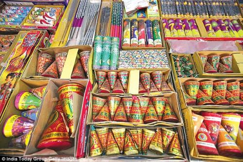 കൊവിഡ്: ദീപാവലിക്ക് പടക്ക വിൽപ്പന നിരോധിച്ച് ഒഡീഷ സർക്കാർ
