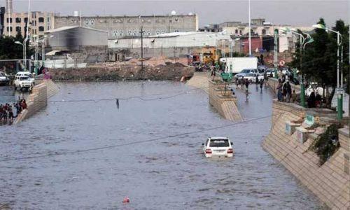 ഒമാനിൽ ശക്തമായ മഴ 