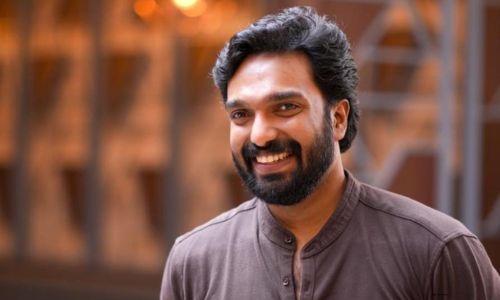പിടിച്ചെടുത്ത വാഹനങ്ങളിൽ ദുരൂഹത; നടൻ അമിത് ചക്കാലക്കലിനെ വീണ്ടും ചോദ്യം ചെയ്യും