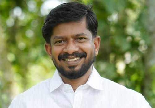 10 വര്ഷം മുന്കൂട്ടി കണ്ട് യുവാക്കളെ വളര്ത്തണം; കെപിസിസിയോട് ആദ്യ ആവശ്യവുമായി യൂത്ത് കോണ്ഗ്രസ് സംസ്ഥാന അദ്ധ്യക്ഷന് ഒ ജെ ജനീഷ് 10 വര്ഷം മുന്കൂട്ടി കണ്ട് യുവാക്കളെ വളര്ത്തണം; കെപിസിസിയോട് ആദ്യ ആവശ്യവുമായി യൂത്ത് കോണ്ഗ്രസ് സംസ്ഥാന അദ്ധ്യക്ഷന് ഒ ജെ ജനീഷ്