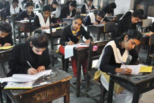 ഗണിതശാസ്ത്ര പരീക്ഷാ പേപ്പറിലെ സുരക്ഷാ കോഡിൽ മ്യൂസിക് വീഡിയോ ലിങ്ക്; സിബിഎസ്ഇ പരീക്ഷയിൽ ഗുരുതര വീഴ്ച