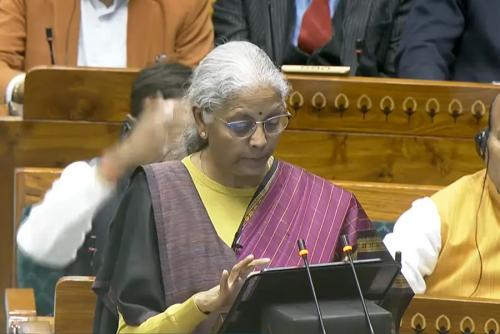 2026-27 കേന്ദ്ര ബജറ്റ് അവതരണം ആരംഭിച്ചു; മന്ത്രിസഭയുടെ അംഗീകാരം