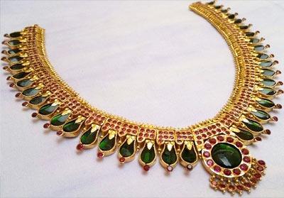 ഇറാൻ - ഇസ്രായേൽ സംഘർഷം: സംസ്ഥാനത്ത് സ്വർണവില റെക്കോർഡിലേക്ക്