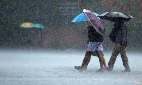 അറബിക്കടലില് ചക്രവാതച്ചുഴി; കേരളത്തില് അഞ്ച് ദിവസം മഴയ്ക്ക് സാധ്യത അറബിക്കടലില് ചക്രവാതച്ചുഴി; കേരളത്തില് അഞ്ച് ദിവസം മഴയ്ക്ക് സാധ്യത