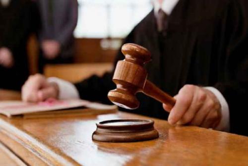 എംഎൽഎ കെ.കെ രാമചന്ദ്രന്റെ മകന് ആശ്രിത നിയമനം നൽകിയ നടപടി ഹൈക്കോടതി റദ്ദാക്കി എംഎൽഎ കെ.കെ രാമചന്ദ്രന്റെ മകന് ആശ്രിത നിയമനം നൽകിയ നടപടി ഹൈക്കോടതി റദ്ദാക്കി