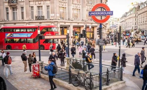 74,000 ഇന്ത്യക്കാർ യുകെ വിട്ടതായി റിപ്പോർട്ട്